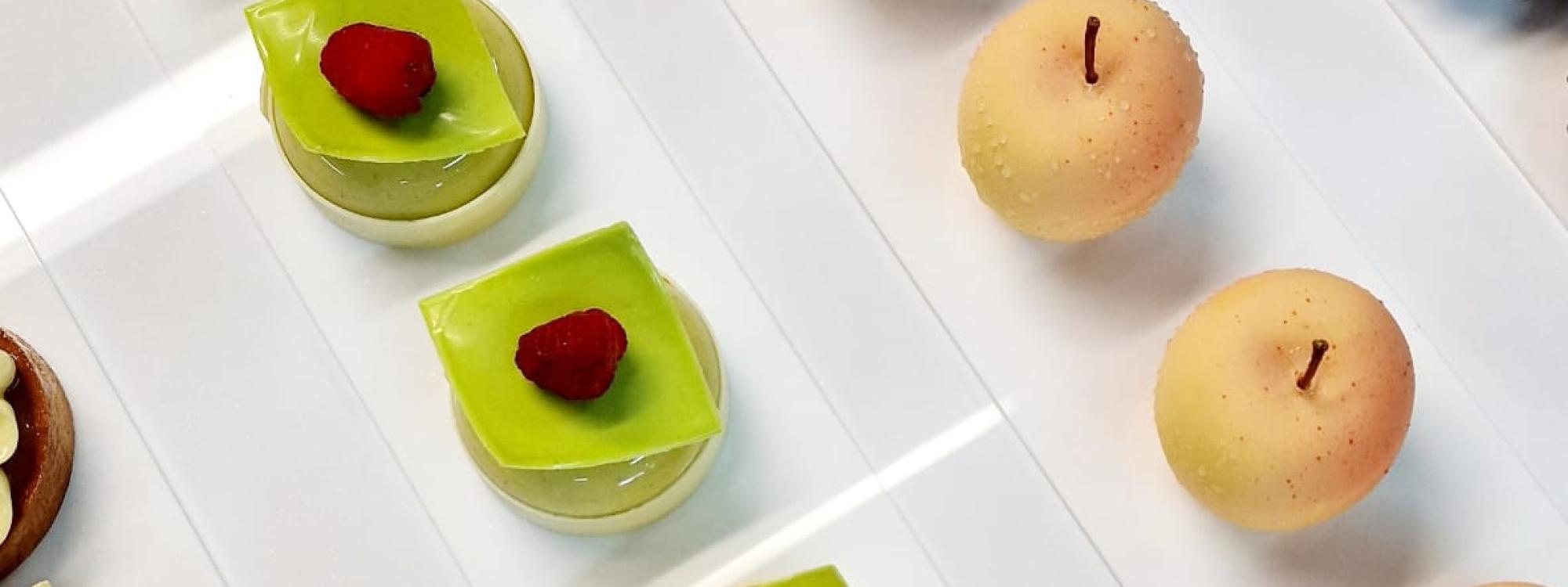 PEPPE LEOTTA ALTA FORMAZIONE CORSI CONPAIT-SICILIA SCUOLA PASTICCERIA LA VETRINA DELLE MONOPORZIONI DEL MAESTRO GIUSEPPE RUSSI