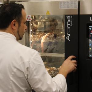 La colomba pasquale e la prima colazione d'eccellenza con sua Maestà il lievito Madre del Maestro Fabrizio Donatone