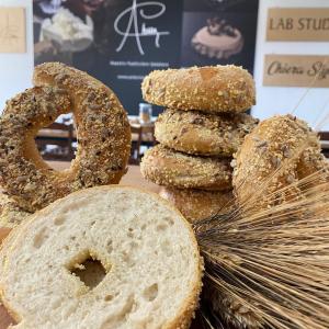 PEPPE LEOTTA ALTA FORMAZIONE CORSI CONPAIT-SICILIA SCUOLA PASTICCERIA I GRANDI LIEVITATI PASQUALI E LA PANIFICAZIONE DEL MAESTRO ANTONIO CHIERA