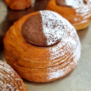 PEPPE LEOTTA ALTA FORMAZIONE CORSI CONPAIT-SICILIA SCUOLA PASTICCERIA CORSO I GRANDI LIEVITATI E LA PRIMA COLAZIONE DOLCE E SALATA DEL MAESTRO PASTICCERE SALVATORE TORTORA