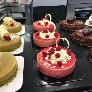 PEPPE LEOTTA ALTA FORMAZIONE CORSI CONPAIT-SICILIA SCUOLA PASTICCERIA CORSO LA VETRINA DELLE TORTE E MONO ESTIVE DEL MAESTRO ANTONIO CHIERA