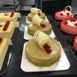 PEPPE LEOTTA ALTA FORMAZIONE CORSI CONPAIT-SICILIA SCUOLA PASTICCERIA CORSO LA VETRINA DELLE TORTE E MONO ESTIVE DEL MAESTRO ANTONIO CHIERA