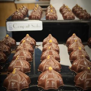 PEPPE LEOTTA ALTA FORMAZIONE SCUOLA DI PASTICCERIA LA CIOCCOLATERIA A 360° DEL MAESTRO RICCARDO MAGNI 