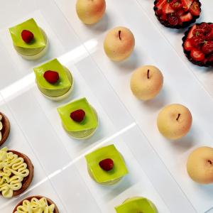 PEPPE LEOTTA ALTA FORMAZIONE CORSI CONPAIT-SICILIA SCUOLA PASTICCERIA LA VETRINA DELLE MONOPORZIONI DEL MAESTRO GIUSEPPE RUSSI